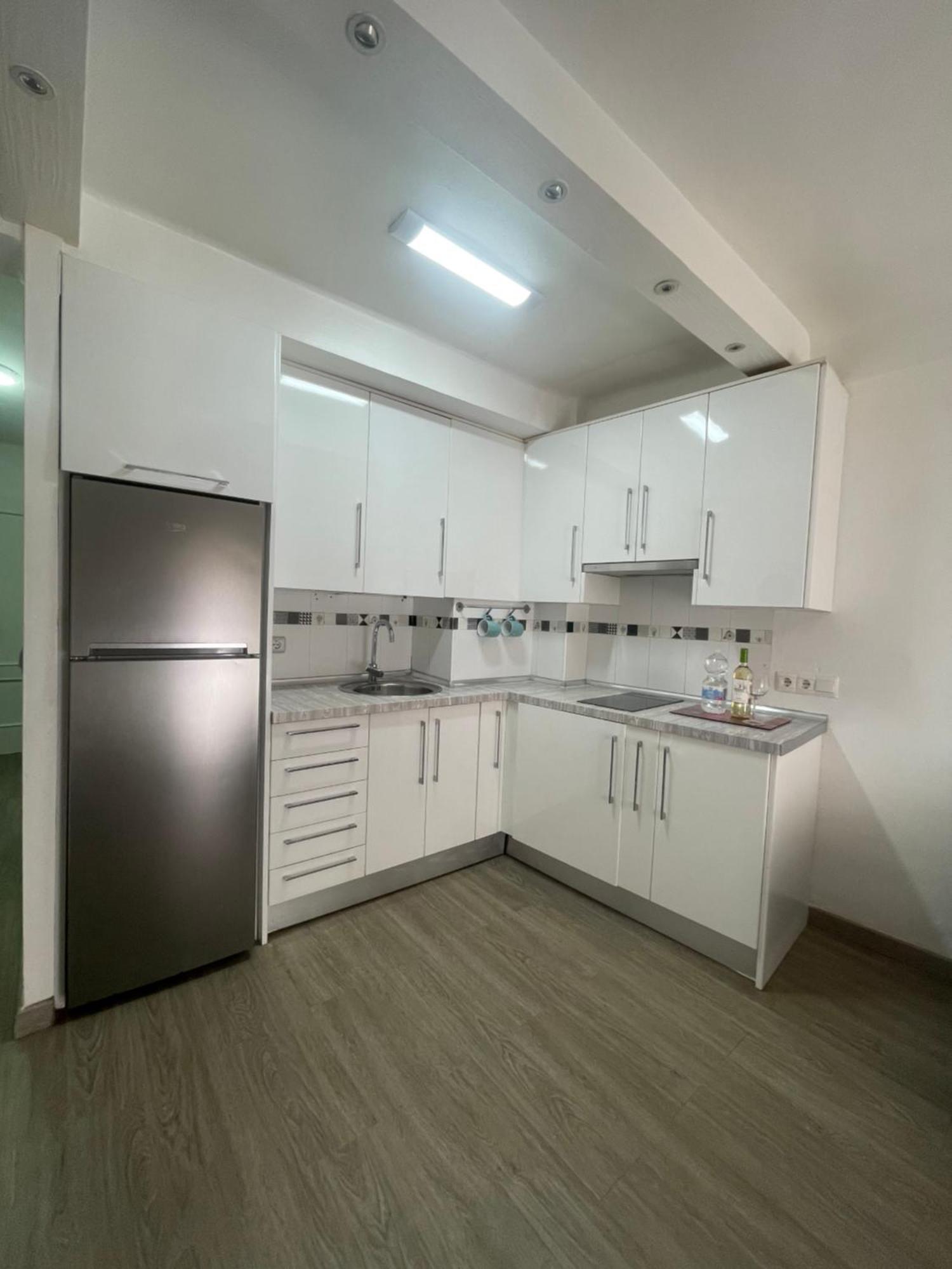 Kira Apartment *